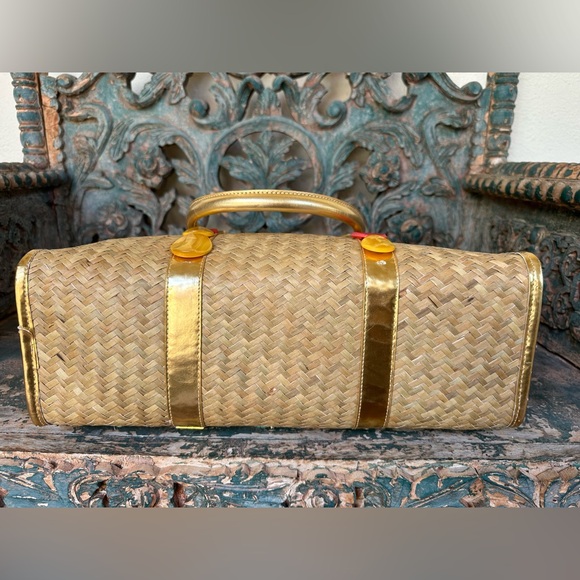 Betsey Johnson “Betseyville” Rose raffia embroidered straw bag w/leopard lining - Picture 9 of 9